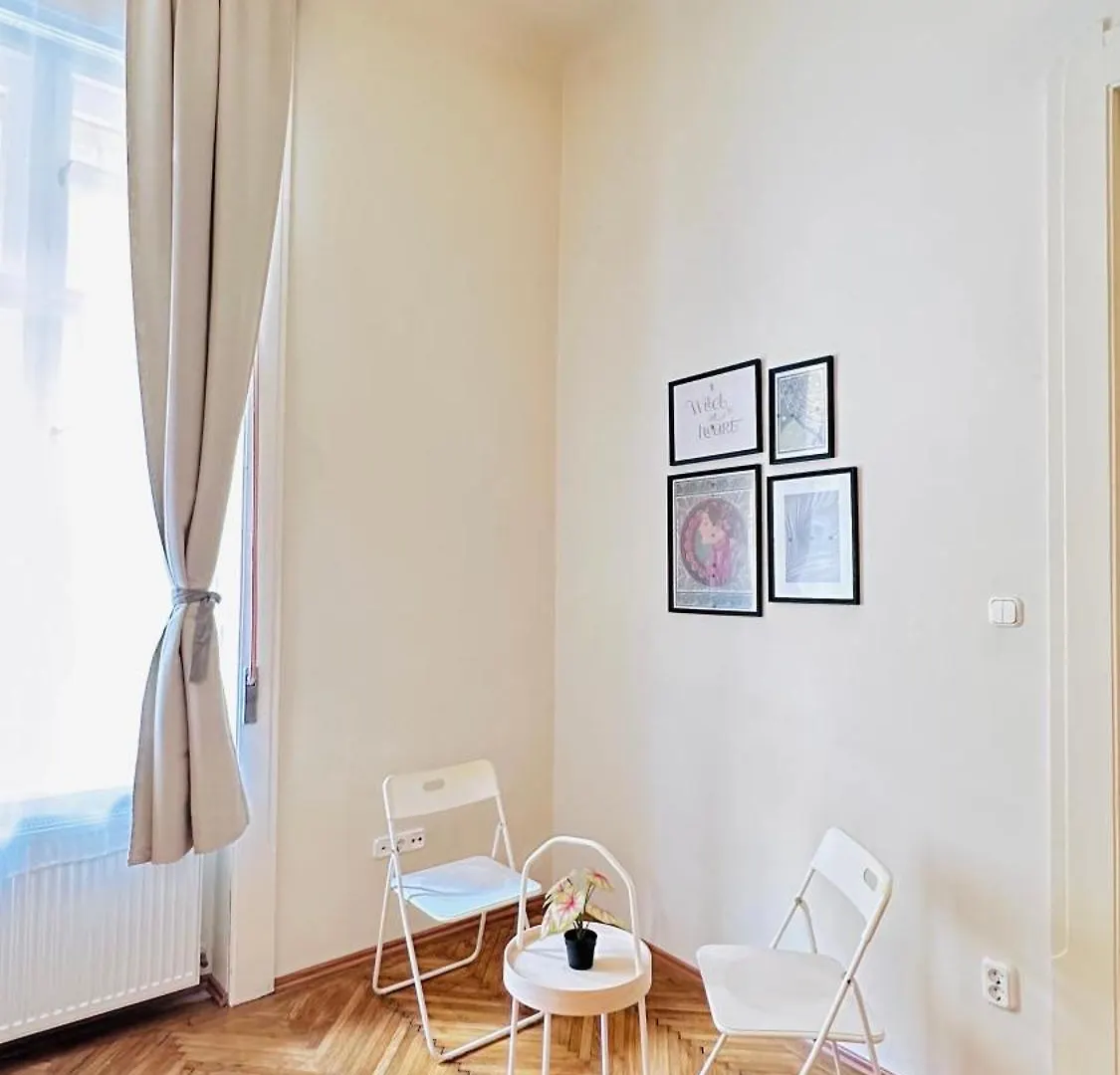 Hogyes Endre Apartment Budapest